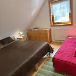 Cosy In Chalet